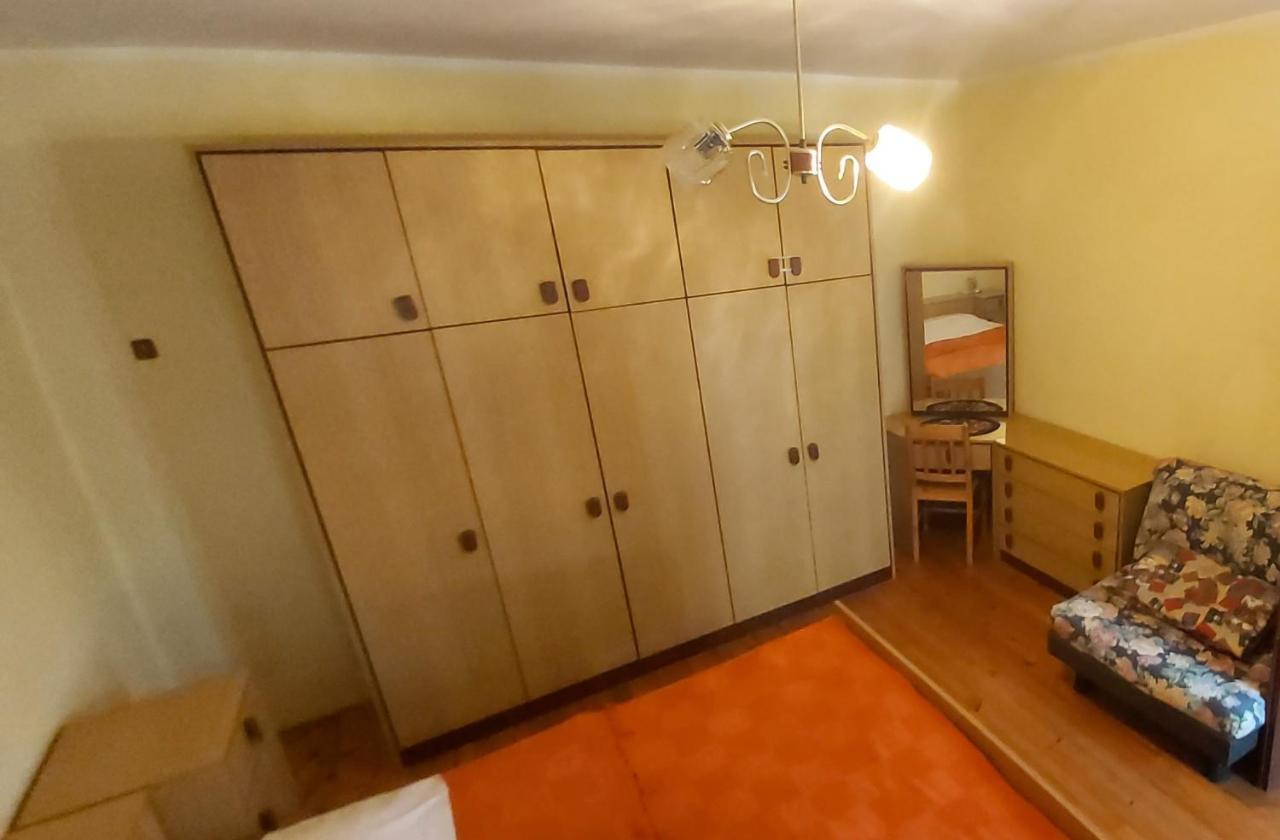 Apartmani Ana Karlobag Exteriér fotografie